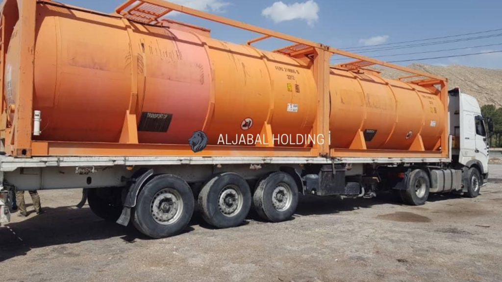 Recycling base oil through distillation